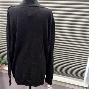 Worthington Women's Black Crewneck Sweater